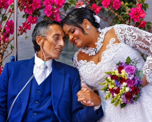 Paciente de Poconé em estado terminal realiza sonho de casar no Hospital de Câncer